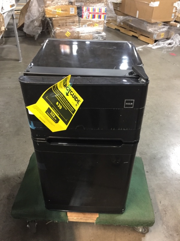 Photo 2 of ***FOR PARTS//SEE COMMENTS***
RCA RFR835-Black 3.2 Cubc Foot 2 Door Fridge and Freezer, Black