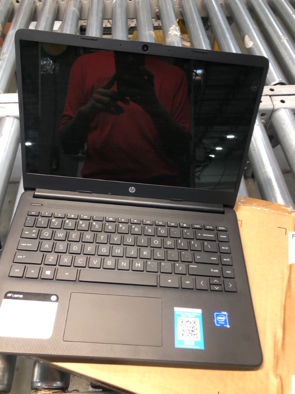 Photo 2 of ***NON-FUNCTIONAL***PARTS ONLY***
HP 14-df0053od Laptop, 14" Screen, Intel® Celeron®, 4GB Memory, 64GB eMMC, Windows® 10 Home
