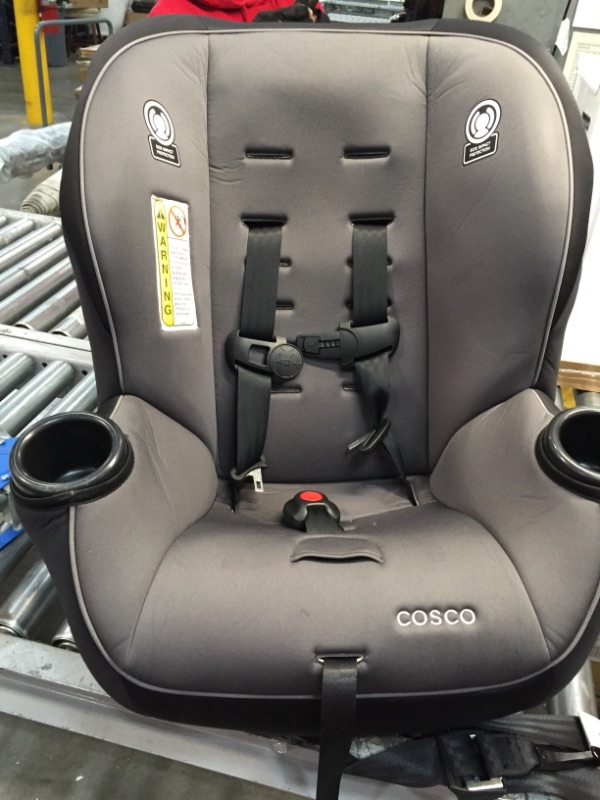 Photo 2 of Cosco Apt 50 Convertible Car Seat (Black Arrows)
