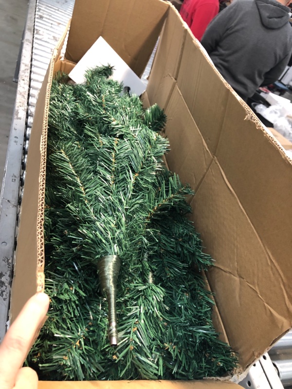 Photo 2 of 7.5ft Christmas Tree Artificial Unlit Green Foldable Easy Assembly 1,400 Branch Tips Xmas Pine Tree with Metal Stand for Indoor Outdoor Holiday Decoration
