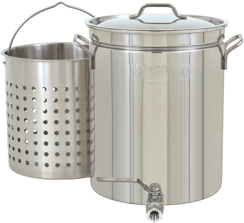 Photo 1 of **USED**
Bayou Classic 1140 Stainless 10-Gallon Steam Boil Stockpot with Spigot Basket and Vented Lid

