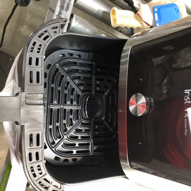 Photo 3 of **AIR FRYER TURN ON BUT DOES NOT STAY POWERED ON**
Instant Vortex Plus 6 Quart Air Fryer, Customizable Smart Cooking Programs, Digital Touchscreen and Large Non-Stick Air Fryer Basket, Stainless Steel
