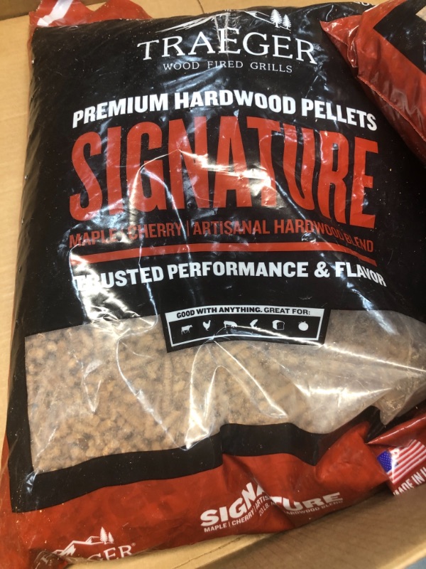 Photo 2 of 20 lb.Signature Blend Wood Pellets