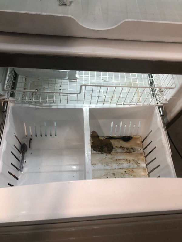 Photo 5 of  DAMAGE***NEEDS CLEANING***25 cu. ft. French Door Refrigerator in Fingerprint Resistant Stainless Steel with Internal Water Dispenser
