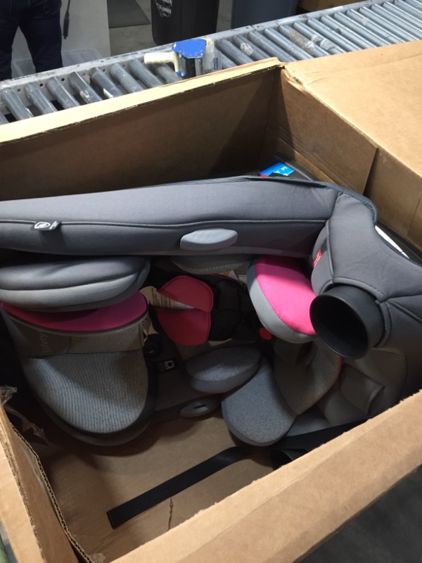 Photo 2 of Safety 1st Grow and Go All-in-1 Convertible Car Seat - Everest Pink