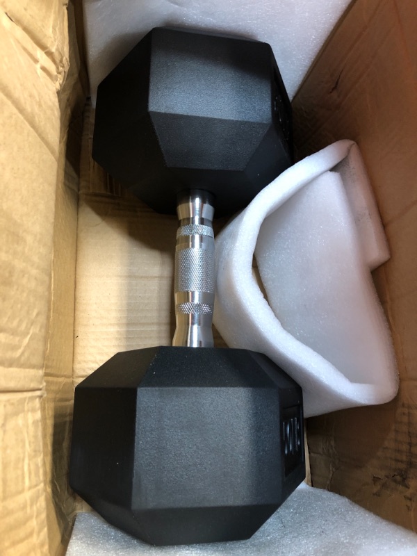 Photo 2 of Amazon Basics Rubber Encased Hex Dumbbell Hand Weight
