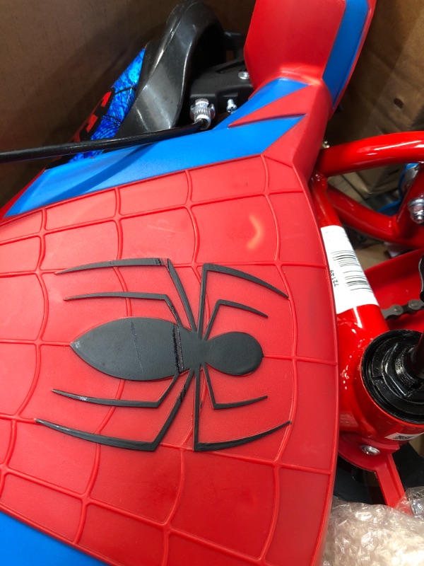 Photo 2 of Huffy 12 inch Spider-Man Kid Bike Handlebar Plaque Quick Connect