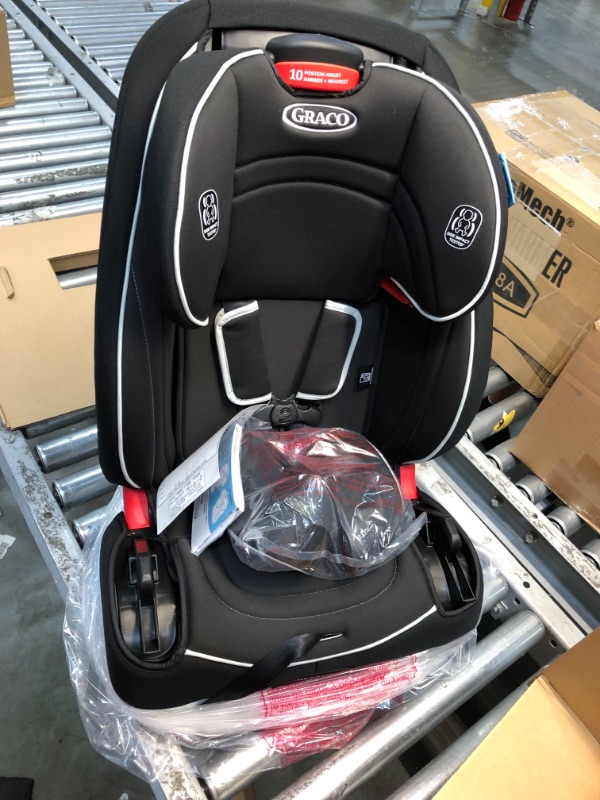 Photo 2 of Graco Atlas 65 2-in-1 Harness Booster Car Seat, Glacier