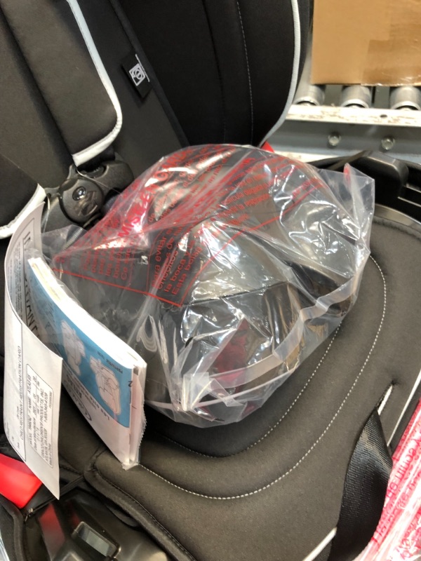 Photo 4 of Graco Atlas 65 2-in-1 Harness Booster Car Seat, Glacier