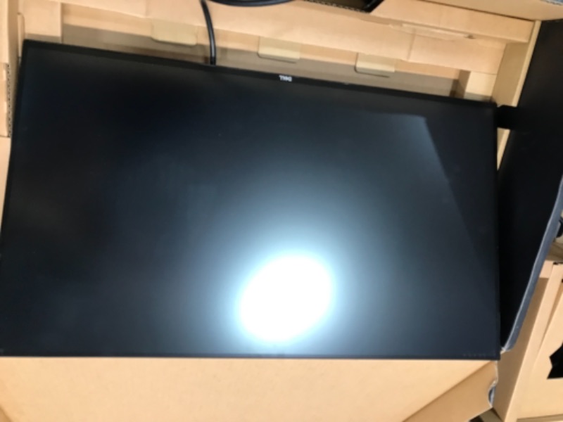 Photo 2 of Dell UltraSharp U2421HE 24" Full HD LED LCD Monitor - 16:9 - 24" Class - In-plane Switching (IPS) Technology - 1920 x 1080 - 16.7 Million Colors
**SCREEN DOES NOT TURN ON WHEN PLUGGED IN **