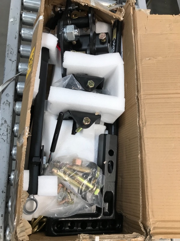 Photo 1 of Camco 48069 Elite Weight Distribution Hitch Kit