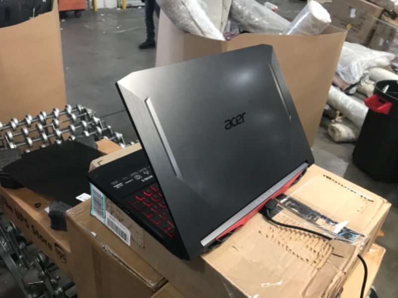 Photo 5 of Acer - Nitro 5 15.6" Laptop - AMD Ryzen 5 - 8GB Memory - NVIDIA GeForce GTX 1650 - 256GB SSD - Obsidian Black
AN515-44-R99Q

