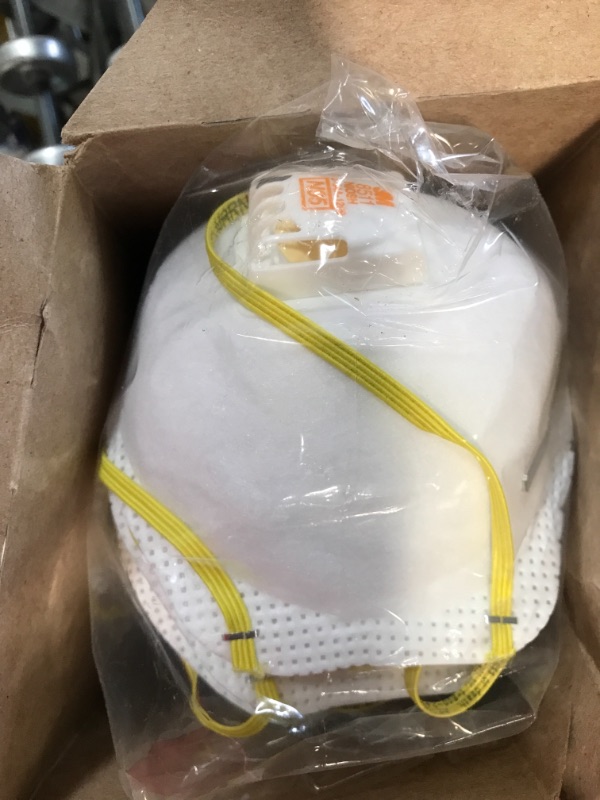 Photo 1 of 3M
N95 Disposable White Particulate Respirator