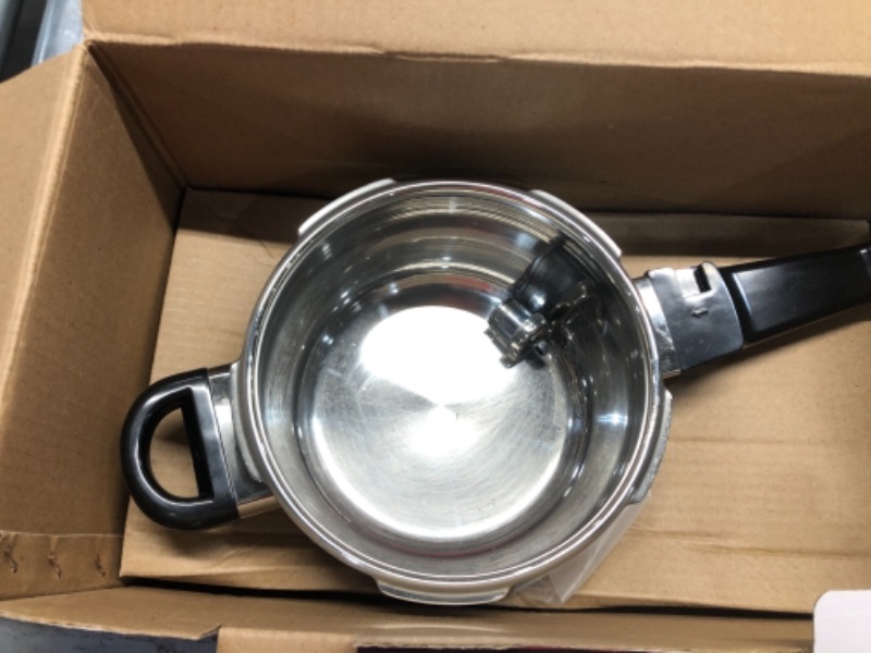 Photo 1 of Gandhi - Appliances Vinod V-3.5L Splendid Plus Handi Stainless Steel Pressure Cooker, 3.5-Liter
