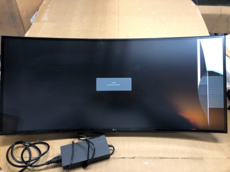 Photo 2 of ***DAMAGED ONE SIDE*** LG 34WN80C-B 34 inch 21:9 Curved UltraWide WQHD IPS Monitor with USB Type-C Connectivity sRGB 99 Color Gamut and HDR10 Compatibility, Black (2019)