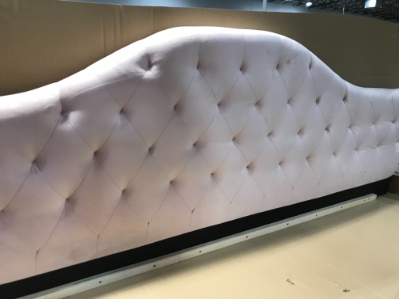 Photo 4 of Baxton Studio Perry Modern and Contemporary Light Pink Velvet Fabric Upholstered and Button Tufted Full Size Daybed with Trundle
INCOMPLETE SET: 1/4PCS SET, BOX 1 INCLUDED ONLY(HEADBOARD), BOXES 2, 3, AND 4 ARE NOT INCLUDED.