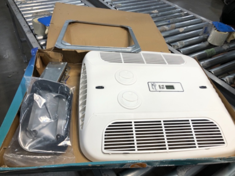 Photo 2 of  Coleman Mach Bluetooth ceiling assembly, Manual Bluetooth Heat Pump- White
