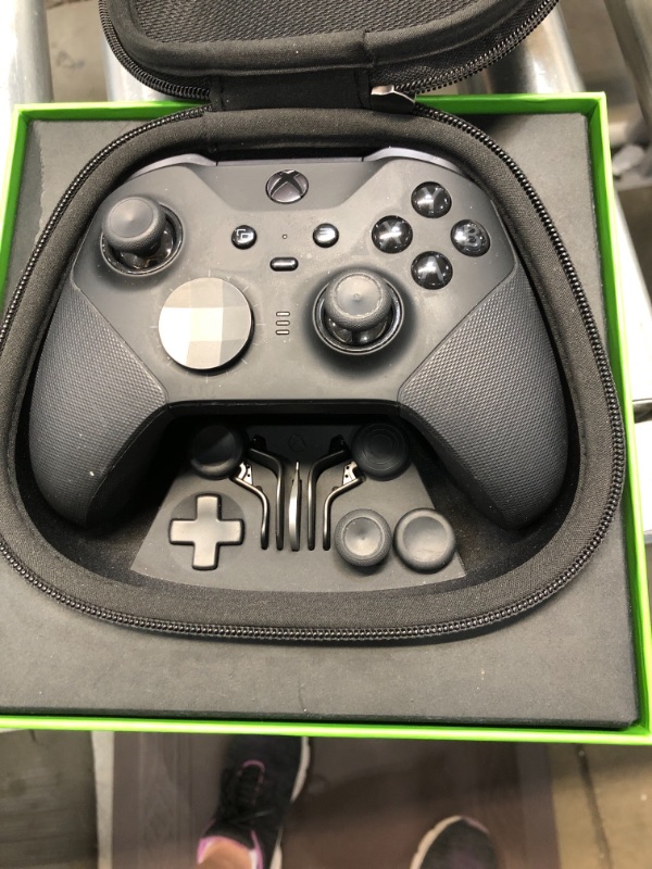 Photo 3 of 
Elite Series 2 Controller - Black