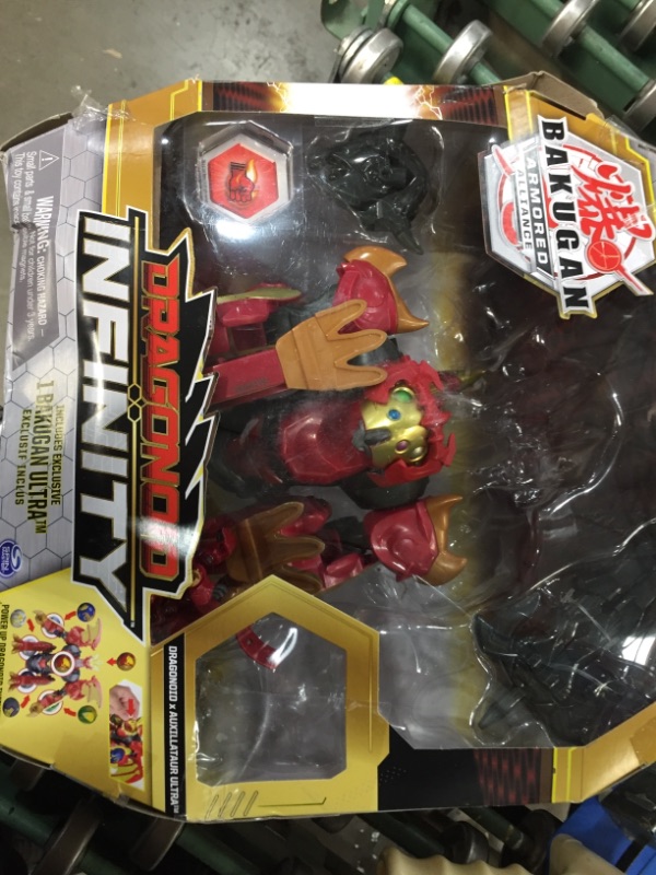 Photo 2 of Bakugan, Dragonoid Infinity Transforming Figure with Exclusive Fused Ultra and 10 Baku-Gear Accessories
