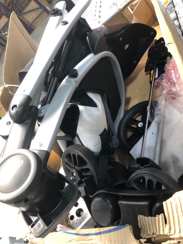 Photo 2 of Graco FastAction SE Travel System | Includes Quick Folding Stroller and SnugRide 35 Lite Infant Car Seat, Redmond, Amazon Exclusive