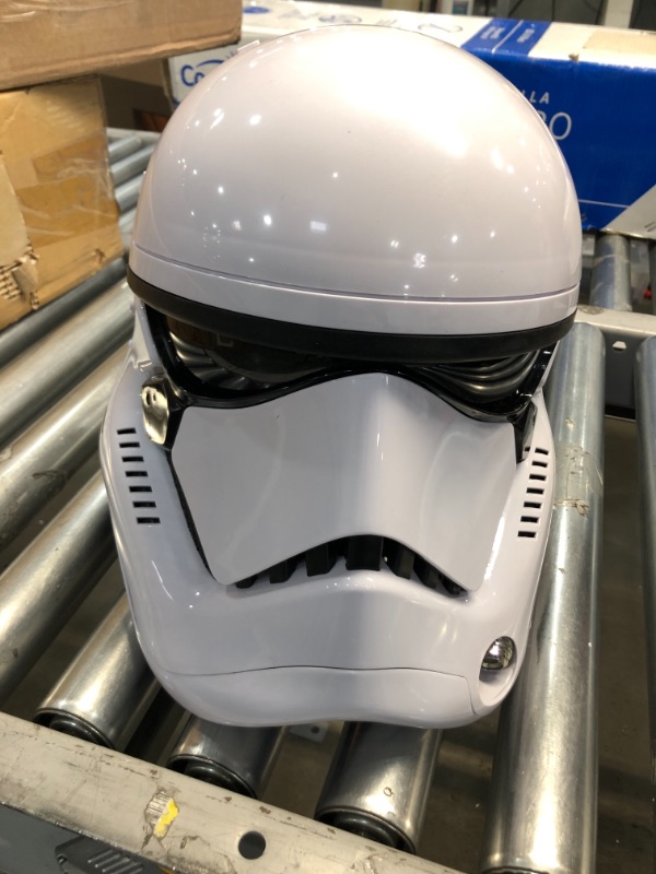 Photo 2 of Star Wars The Black Series First Order Stormtrooper Premium Electronic Helmet, The Last Jedi Roleplay Collectible,Multi-Colored,Standard,F0012
