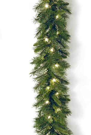 Photo 1 of  Pre-Lit Artificial Christmas Garland, Green,