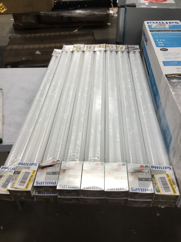 Photo 2 of Philips 40-Watt 4 Ft. Linear T12 ALTO Fluorescent Tube Light Bulb Daylight (5000K) (2-Pack)
($10.48 x 15