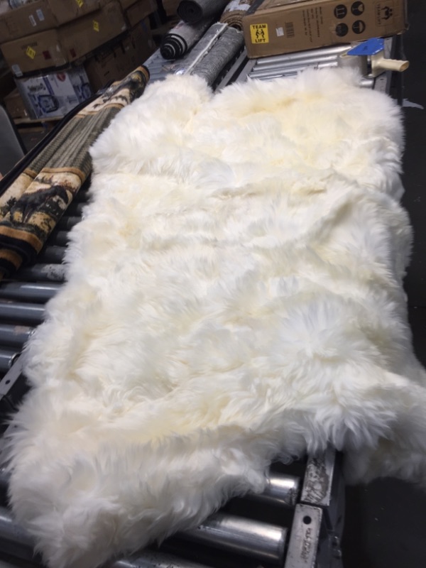 Photo 2 of 
Sheepskin Rug - Extra Large Genunie Australian White Sheepskin 
4X6