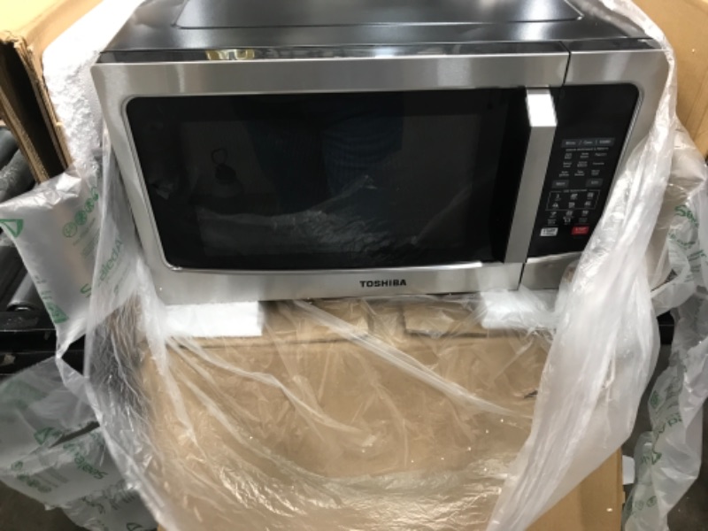 Photo 3 of Toshiba EC042A5C-SS Countertop Microwave Oven with Convection, Smart Sensor, Sound On/Off Function and LCD Display, 1.5 Cu.ft, Stainless Steel