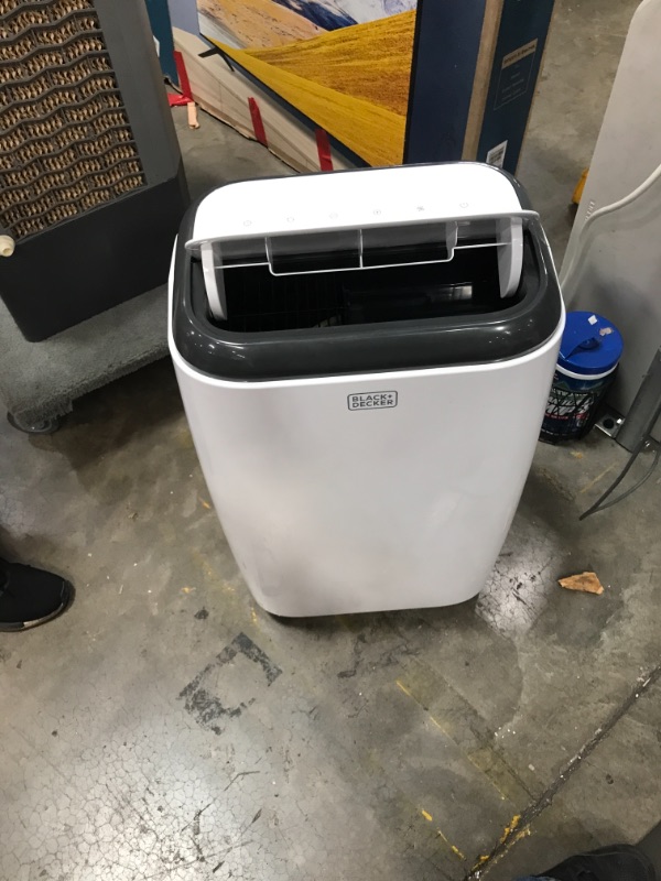 Photo 3 of Black+decker Bpp10hwtb Portable Air Conditioner with Heat and Remote Control, 10,000 BTU SACC/CEC (14,000 BTU Ashrae), Cools Up to 450 Square Feet, WH