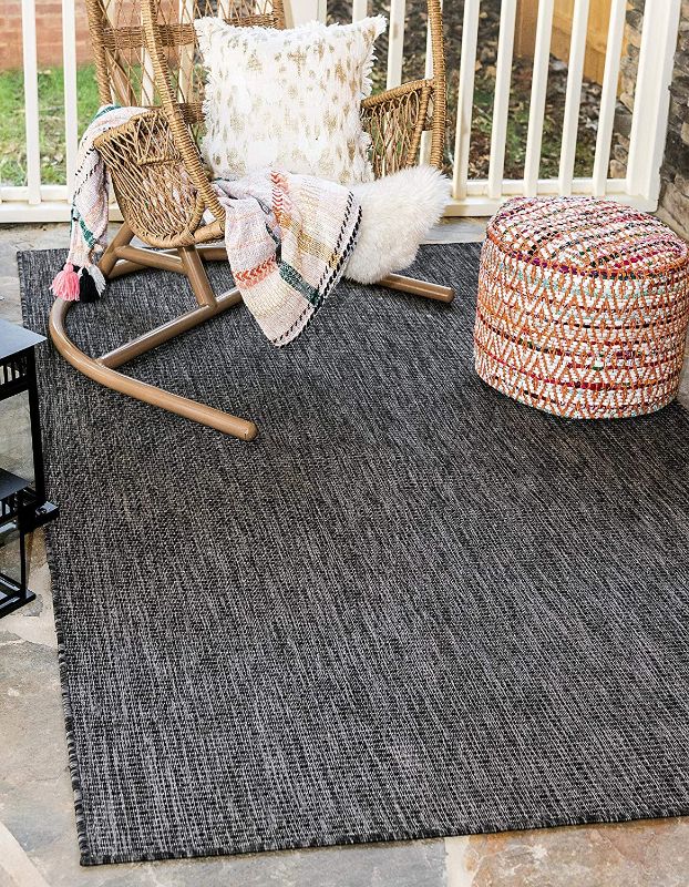 Photo 1 of 
Unique Loom Solid Collection Casual Transitional Indoor and Outdoor Flatweave Area Rug, 4' x 6', Black/Gray