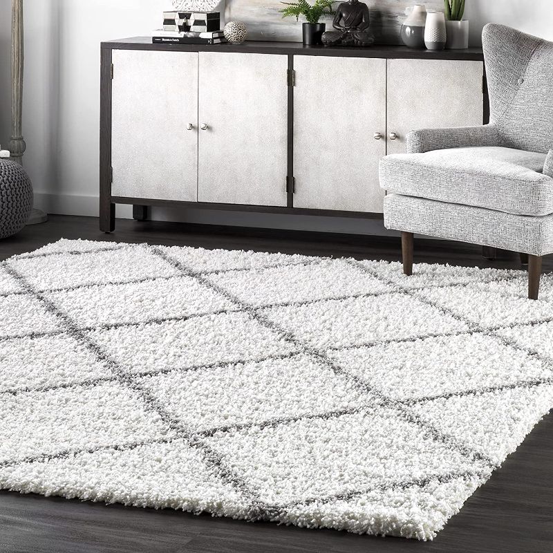 Photo 1 of 
nuLOOM Tess Cozy Soft & Plush Modern Area Rug, 5' 3" x 7' 6", White