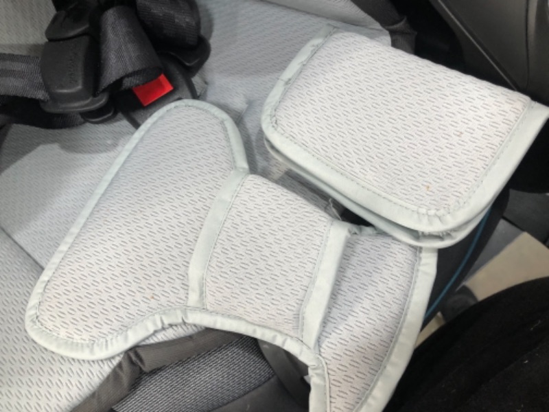 Photo 1 of Graco Nautilus SnugLock LX 3 in 1 Harness Booster Car Seat, Zale