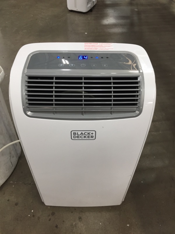 Photo 3 of BLACK+DECKER™ 8,000 BTU Portable Air Conditioner

//makes noise//powers on