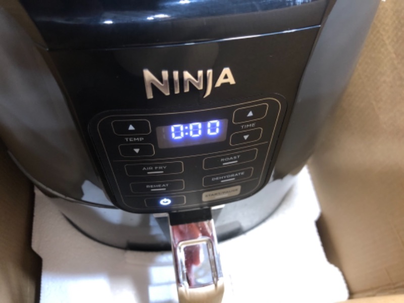Photo 1 of Ninja AF101 Air Fryer 4 Qt Blackgray

//tested, powers on 