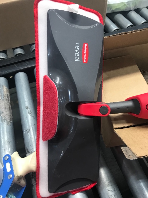 Photo 1 of Rubbermaid Reveal Spray Mop
//USED //DIRTY