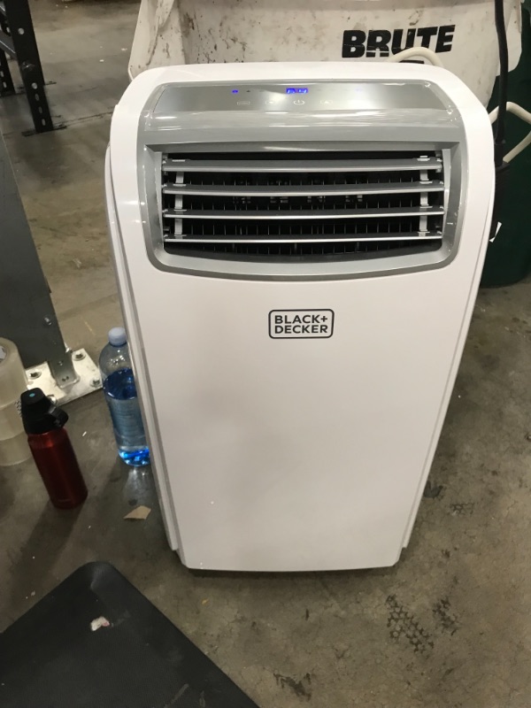 Photo 3 of BLACK+DECKER 8,000 BTU DOE (14,000 BTU ASHRAE) Portable Air Conditioner with Remote Control, White
//tested power on 