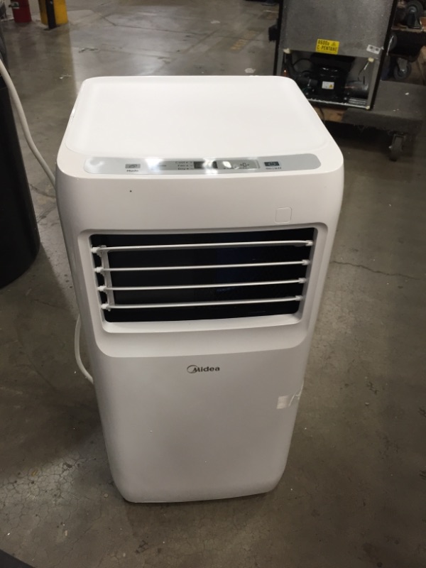 Photo 3 of MIDEA 3-in-1 Portable Air Conditioner, Dehumidifier, Fan, for Rooms up to 175 sq ft, White

//TESTED, POWERS ON 
