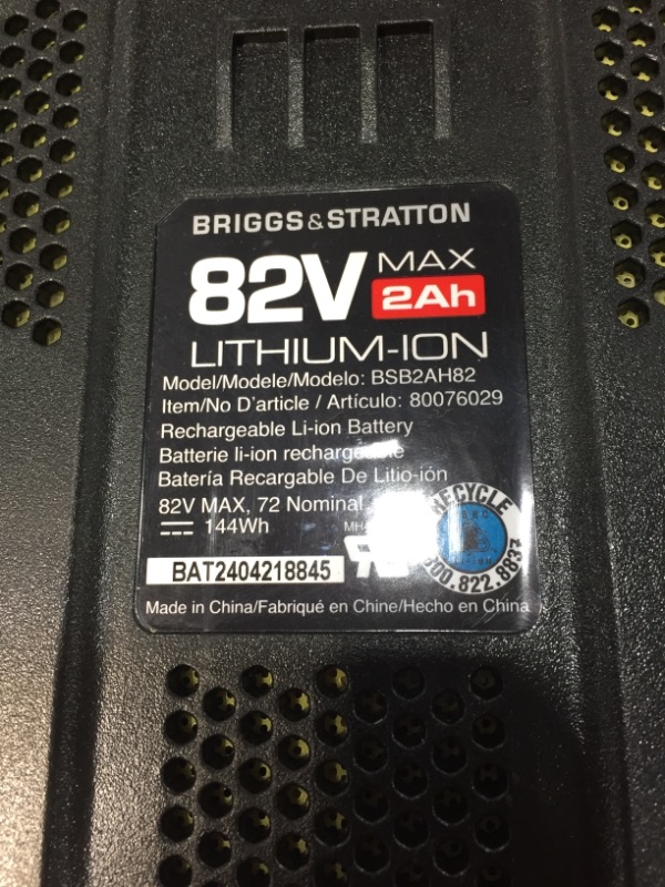 Photo 4 of SET OF 2 Briggs & Stratton 82V MAX 2.0 Lithium-ion Battery for Snapper XD Cordless Electric Tools
WITH CHARGER