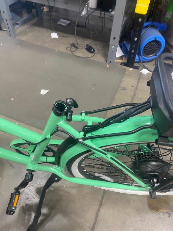 Photo 1 of SOME DAMAGE***LOOK AT PHOTOS**NO SEAT****sixthreezero Electric-Bicycles Around The Block Women's Ebike, 250/500 Watt Motor, 7-Speed Beach Cruiser Bicycle with Rear Rack, 26" Wheels, Multiple Colors

