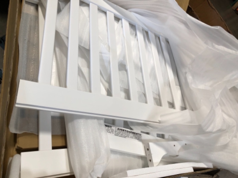 Photo 2 of DaVinci Kalani 4-in-1 Convertible Crib - White