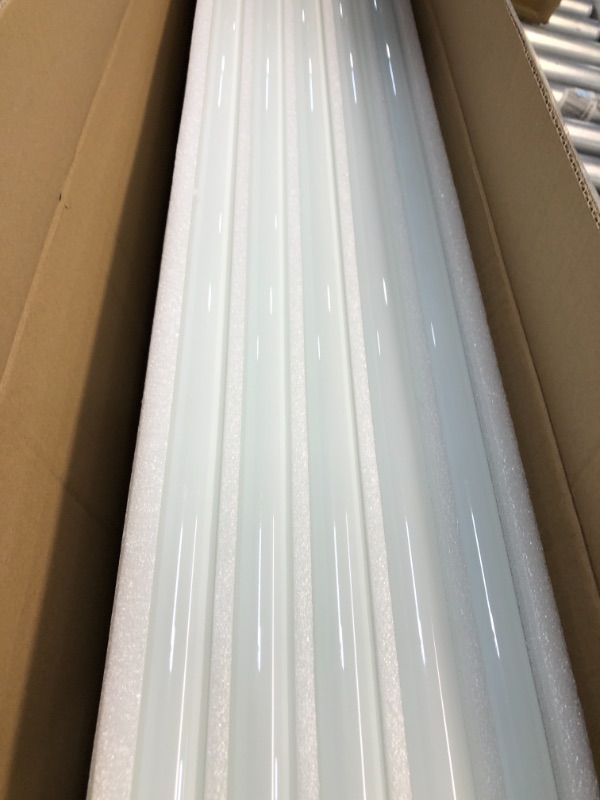 Photo 1 of 20-Pack 4FT LED T8 Ballast Bypass Type B Light Tube, 18W, UL-Listed for Single-Ended & Dual-Ended Connection, 3000K, 2200lm, Frosted Lens, T8 T10 T12, Shatterproof, UL & DLC