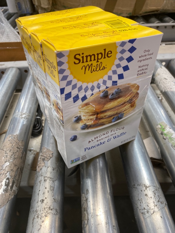 Photo 2 of ***BEST BY 10/15/2021*** Simple Mills Almond Flour Pancake Mix & Waffle Mix, Gluten Free, Made with whole foods, 3 Count, (Packaging May Vary)
