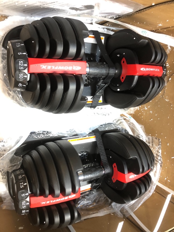 Photo 2 of Bowflex SelectTech Adjustable Dumbbells Pair
