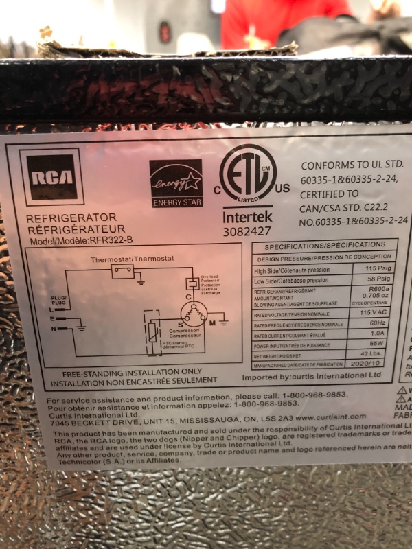 Photo 2 of RCA RFR322-B RFR322 3.2 Cu Ft Single Door Mini Fridge with Freezer, Platinum, Stainless

//MINOR DAMAGE ON TOP WITH SCRATCHES, UNABLE TO TEST 