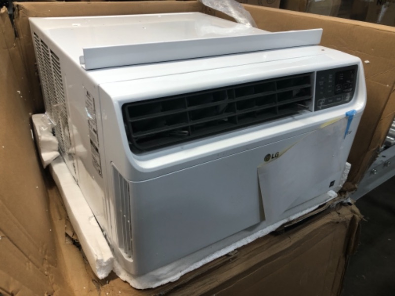 Photo 2 of PARTS ONLY
LG LW1019IVSM Energy Star 9,500 BTU 115V Dual Inverter Window Air Conditioner with Wi-Fi Control, 10000, White
