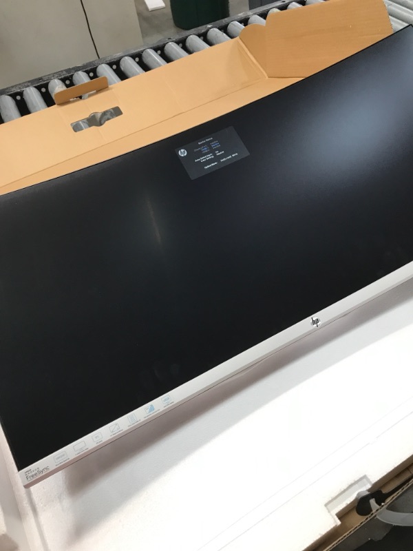 Photo 2 of HP 34f 34” Curved Monitor with AMD FreeSync Technology | Ultra-Wide Quad HD Resolution (3440 × 1440p), IPS Display, and 3-Sided Low Bezel, 1-Yr Warranty (6JM50AA)
