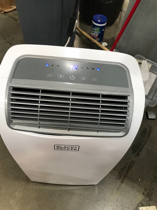 Photo 3 of BLACK+DECKER BPACT08WT Portable Air Conditioner with Remote Control, 5,000 BTU DOE (8,000 BTU ASHRAE), Cools Up to 150 Square Feet, White
**BLOWS ICE COLD**