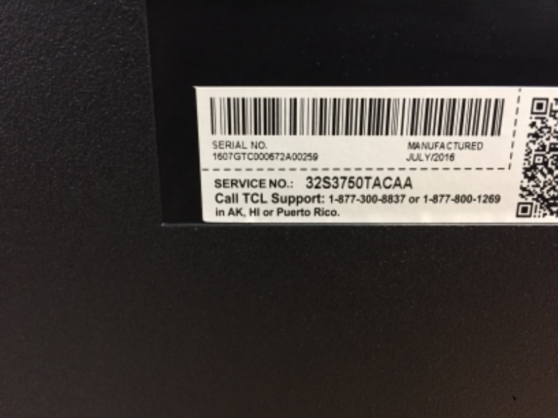 Photo 3 of TCL 32S325 32 Inch 720p Roku Smart LED TV (2019)