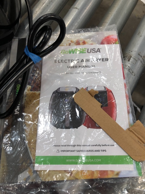Photo 1 of parts only. the item blew a breaker when plugged in.
GoWISE 7-Quart 8-in-1 Countertop Digital Air Fryer with 50 Recipe Book
